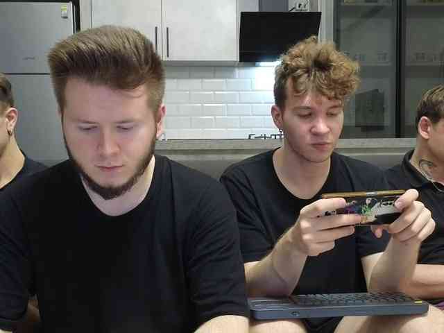 boys-sobolisha Sex Cam Show