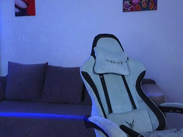 monicaerotic live cam on BongaCams