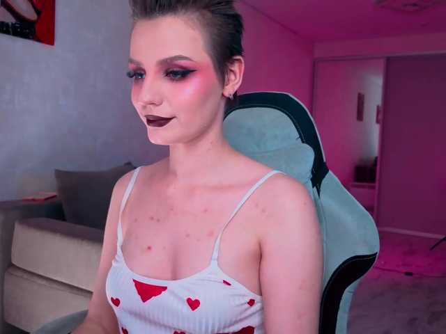 monicaerotic live cam on BongaCams