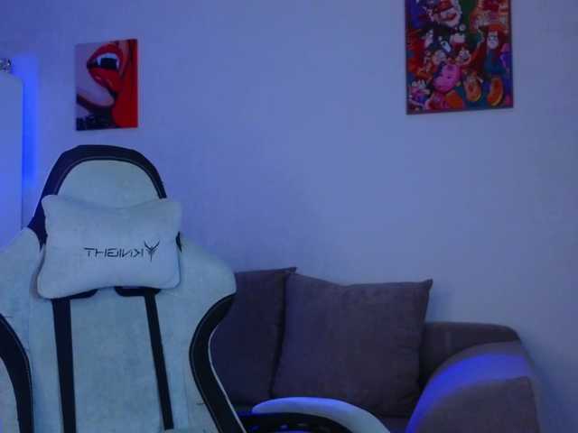 monicaerotic live cam on BongaCams