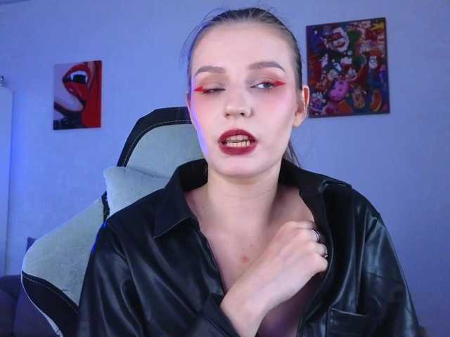 monicaerotic live cam on BongaCams