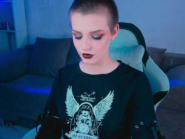 monicaerotic live cam on BongaCams