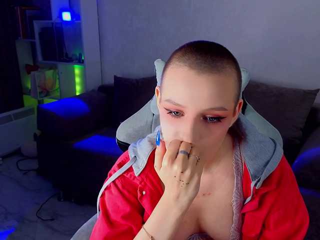 monicaerotic live cam on BongaCams
