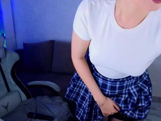 monicaerotic live cam on BongaCams