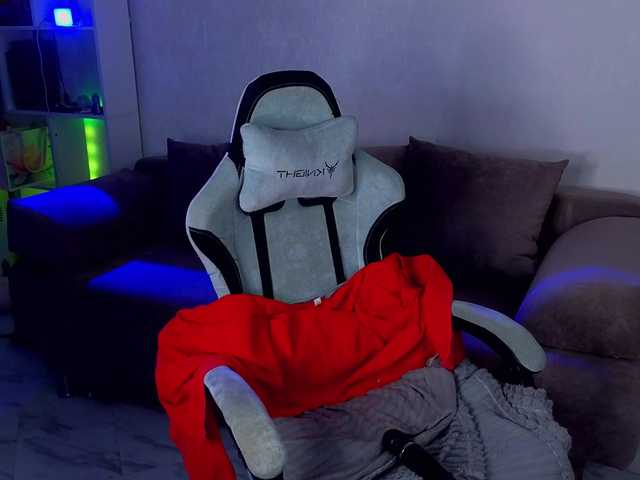 monicaerotic live cam on BongaCams
