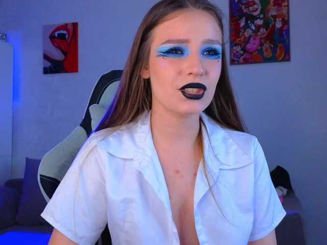 monicaerotic live webcam show