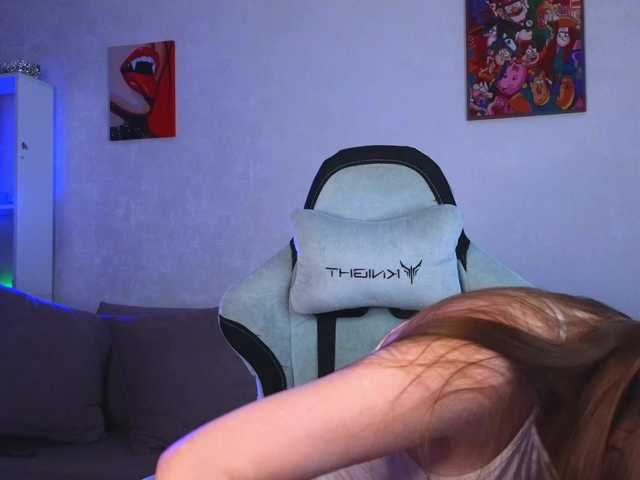 monicaerotic live cam on BongaCams