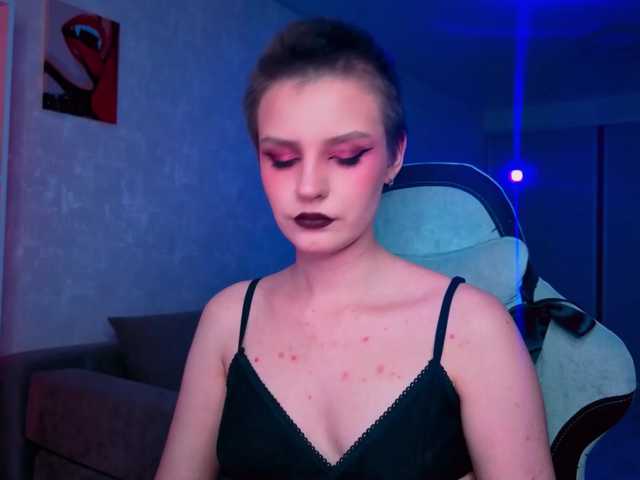 monicaerotic live cam on BongaCams