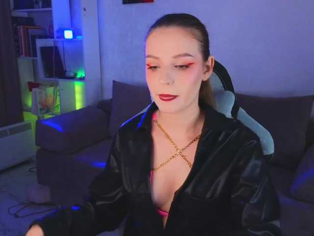 monicaerotic live cam on BongaCams