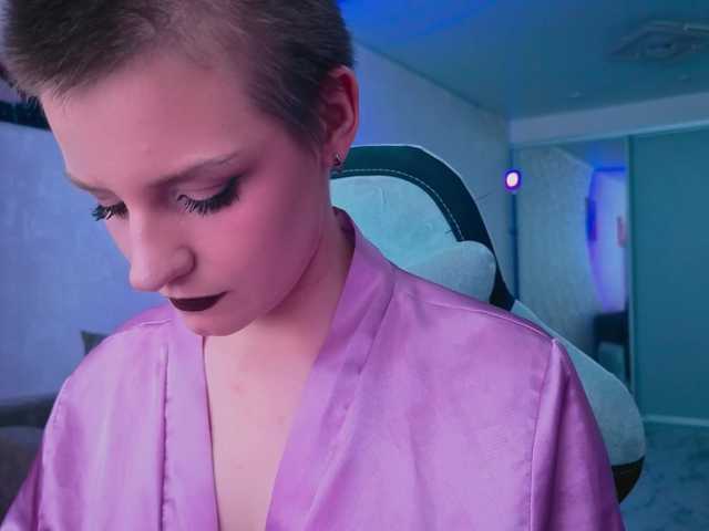 monicaerotic live cam