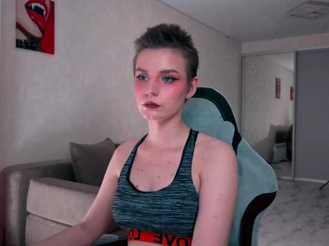 monicaerotic live cam on BongaCams