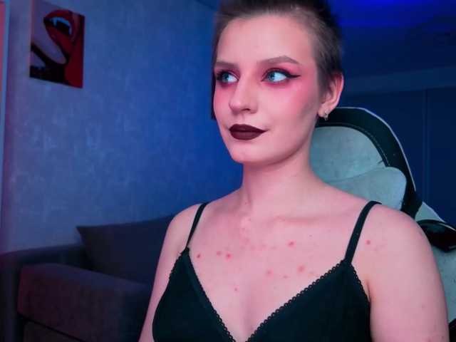 monicaerotic live cam on BongaCams