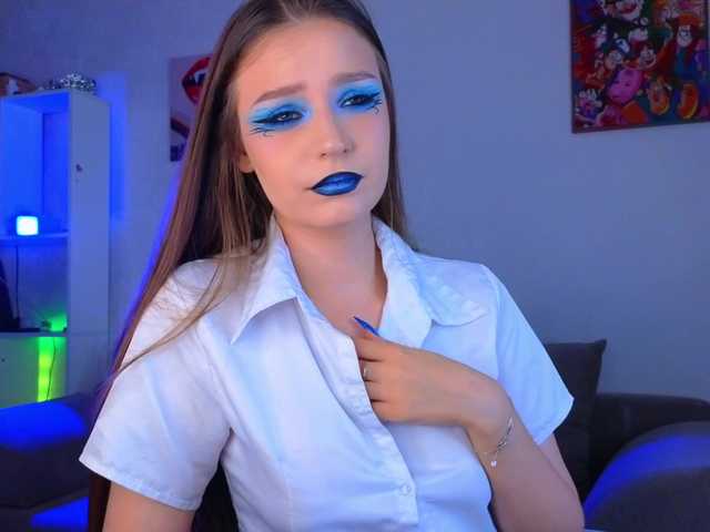 monicaerotic live webcam show