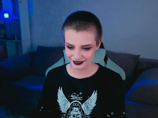 monicaerotic live cam on BongaCams