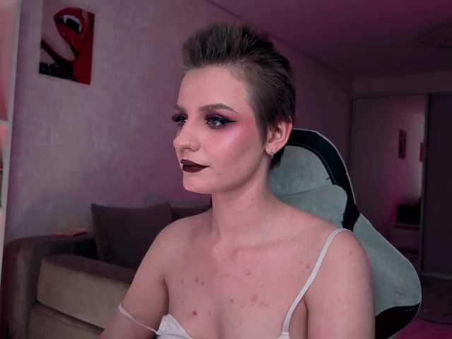 monicaerotic live cam on BongaCams