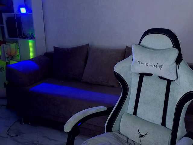 monicaerotic live cam on BongaCams