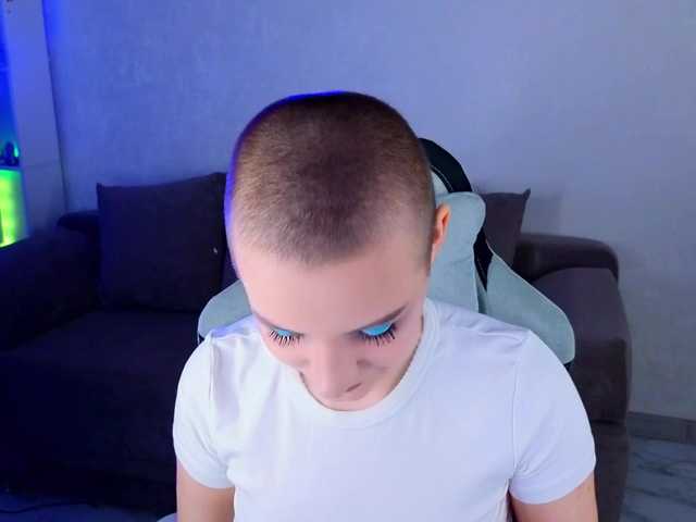 monicaerotic live cam on BongaCams
