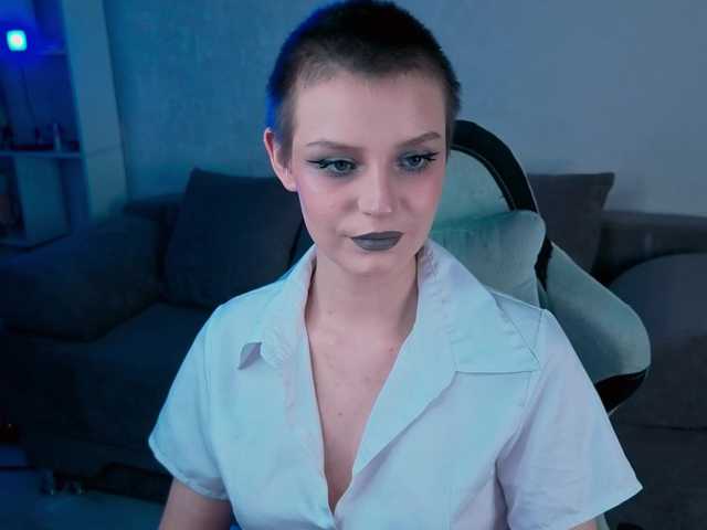 monicaerotic live cam preview