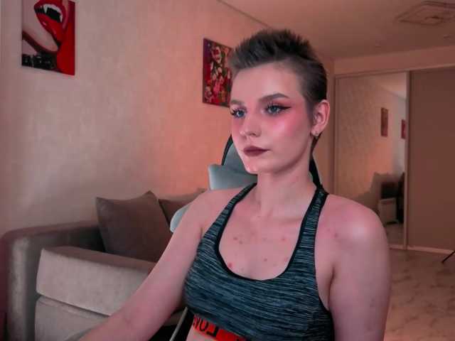 monicaerotic live cam on BongaCams