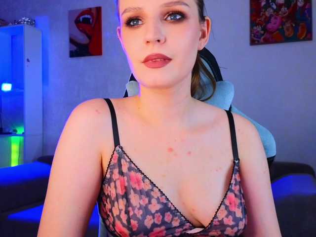 Monicaerotic preview