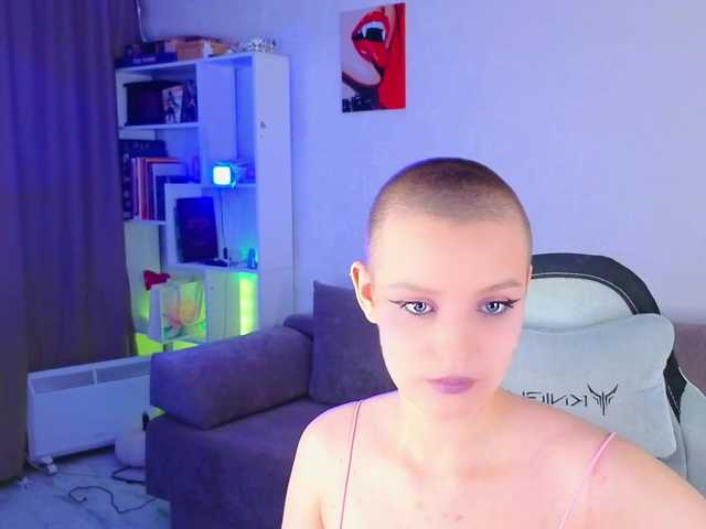 monicaerotic live cam on BongaCams
