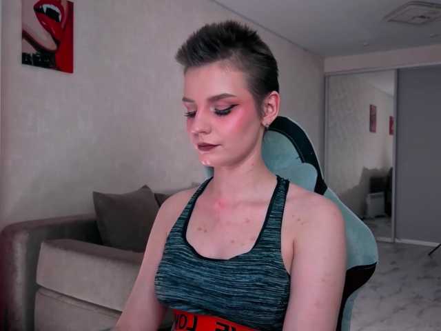 monicaerotic live cam on BongaCams