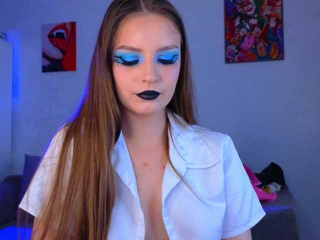 monicaerotic live cam on BongaCams