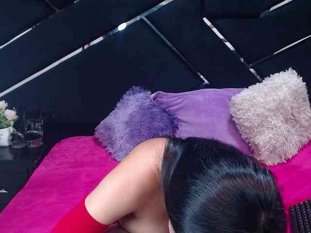 SalmaSantos webcam