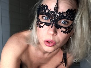 Hollena Porn Show