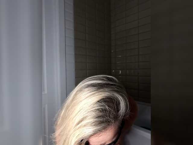 Alenkahot live cam on BongaCams
