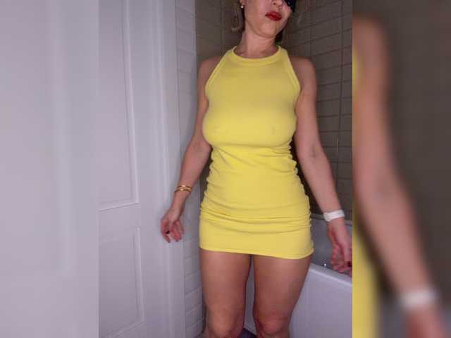 Hollena live cam preview
