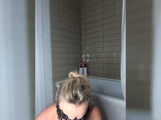 Alenkahot live cam on BongaCams
