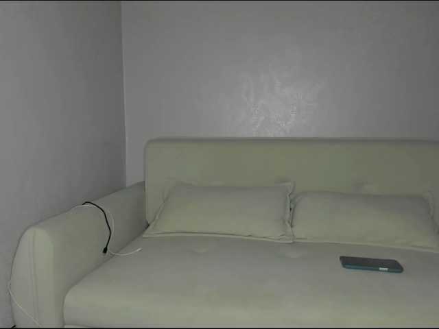 Alenkahot live cam on BongaCams