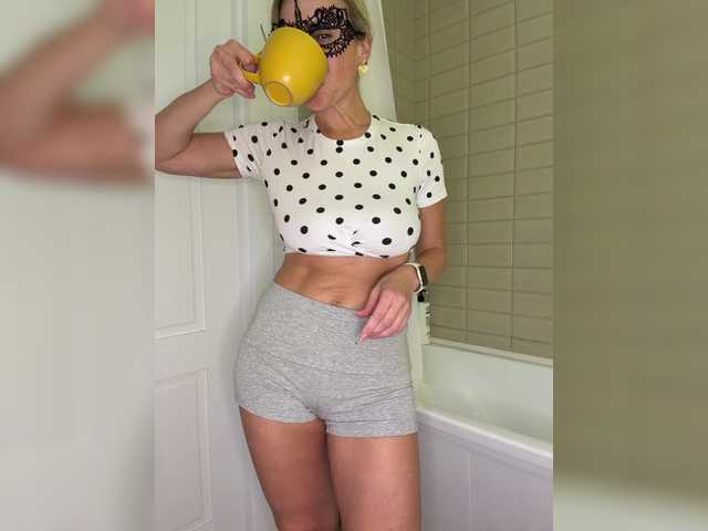 Alenkahot live cam on BongaCams