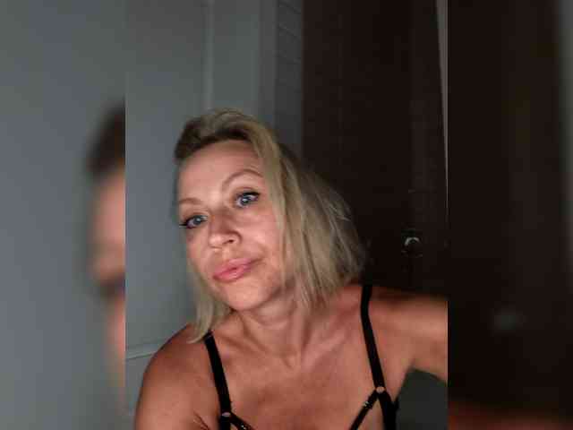 Milfa_hot webcam