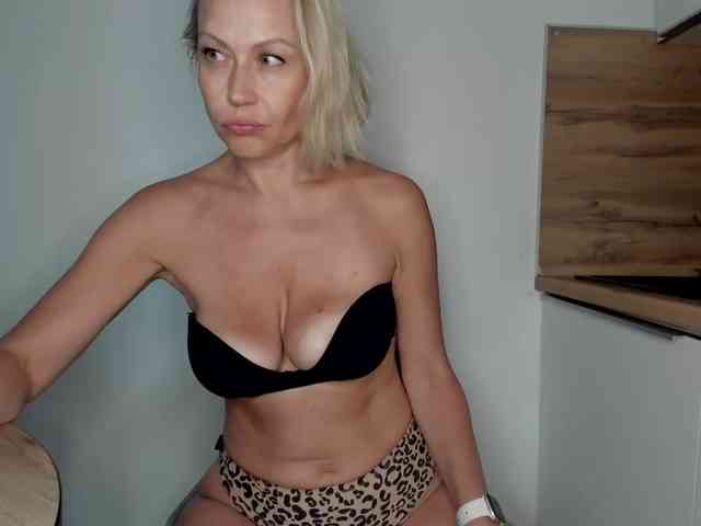 Milfa_hot webcam