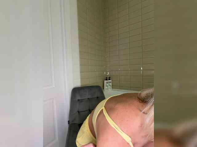 Milfa_hot webcam