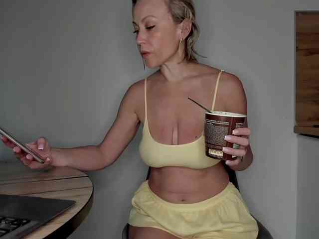 Milfa_hot webcam