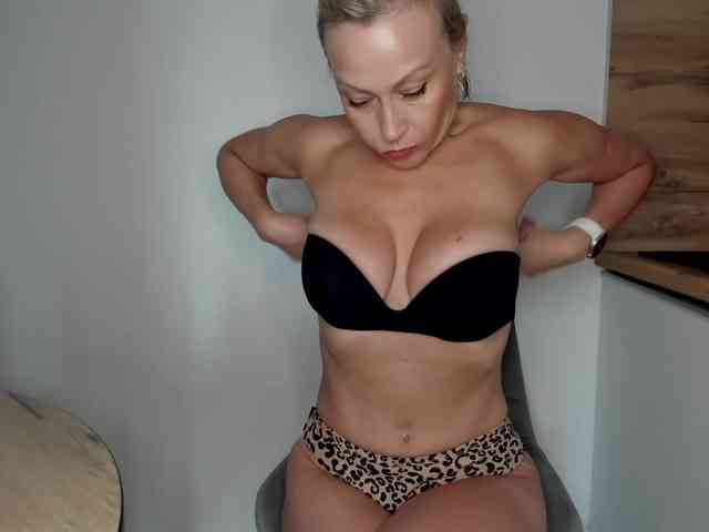 Milfa_hot webcam
