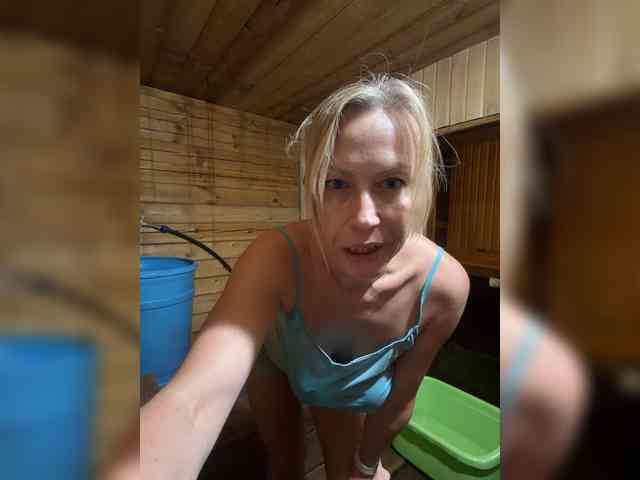Model: Milfa_hot