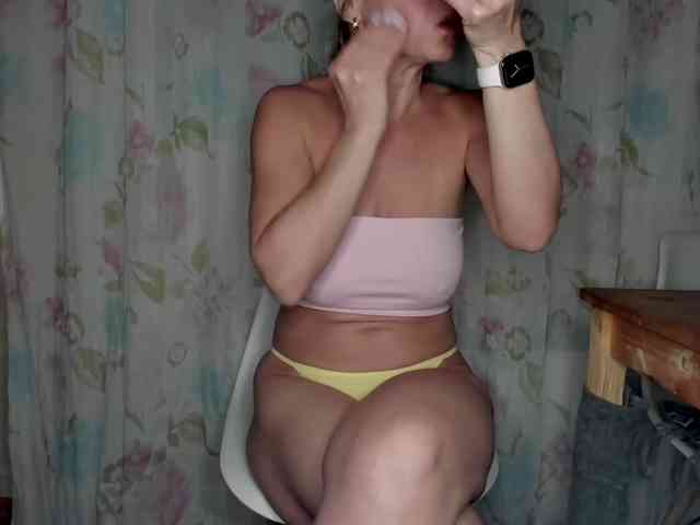 Alenkahot Live Webcam on BongaCams