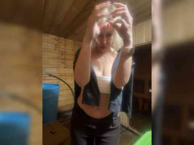 Модель: Milfa_hot