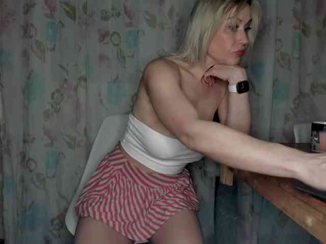 Model: Milfa_hot