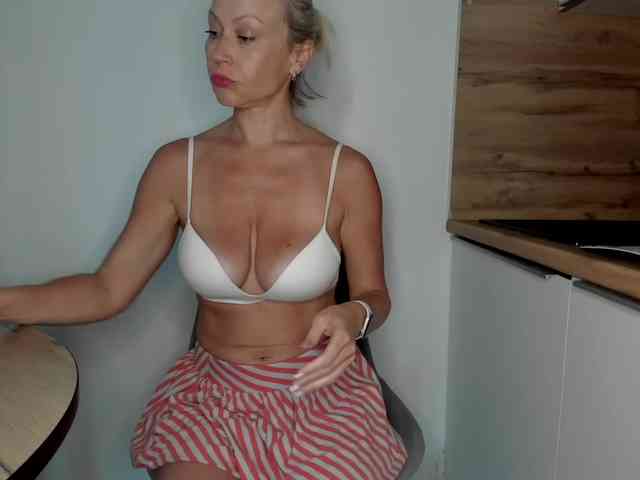 Milfa_hot webcam