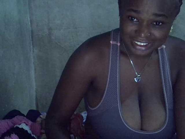 Sexypretty01's BongaCams show and profile