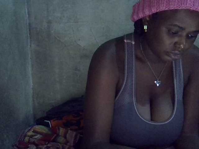 Sexypretty01 Live Cam on BongaCams