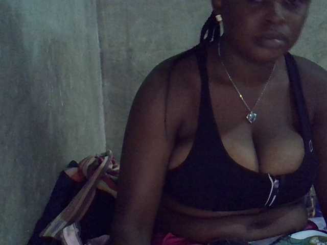 Sexypretty01's BongaCams show and profile