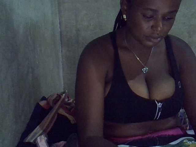 Sexypretty01's BongaCams show and profile