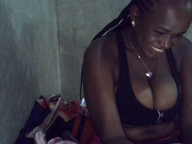 Sexypretty01's BongaCams show and profile
