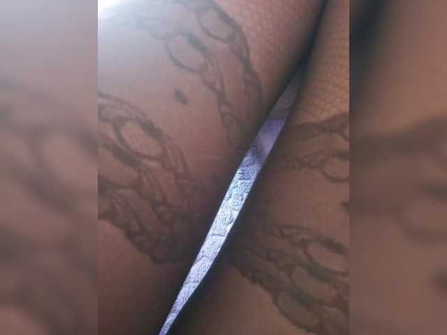 Leylla's BongaCams show and profile